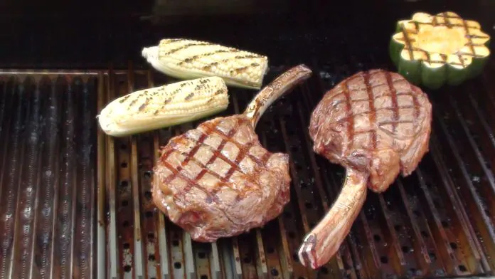 American Tomahawk Steaks 4 Pack - 8 steaks x 3 lbs to 3.5 lbs. ea