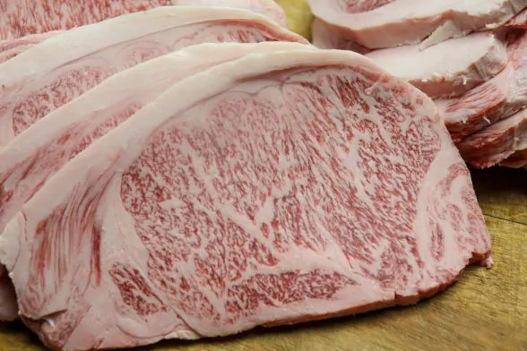 japanese wagyu strip loin